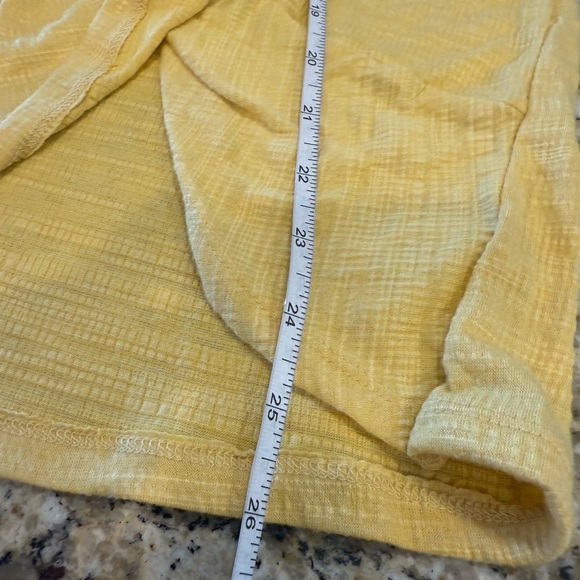 89th + Madison yellow beaded short sleeve top SZ small - Picture 9 of 11